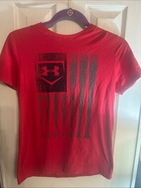 Under Armour boys Red Graphic Logo Tee